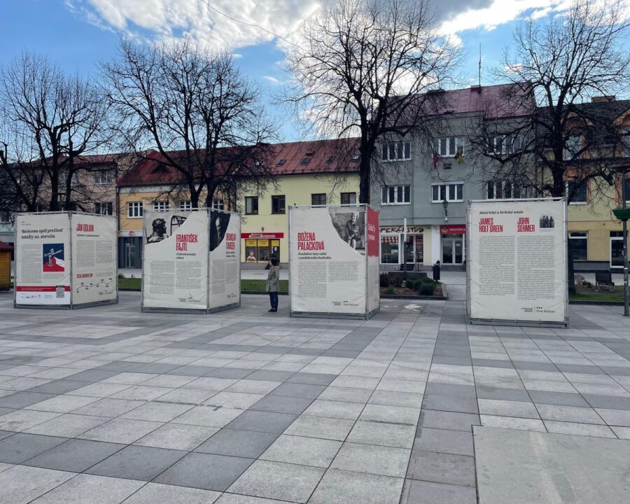 Výstava o SNP v Handlovej pri príležitosti 80. výročia oslobodenia mesta