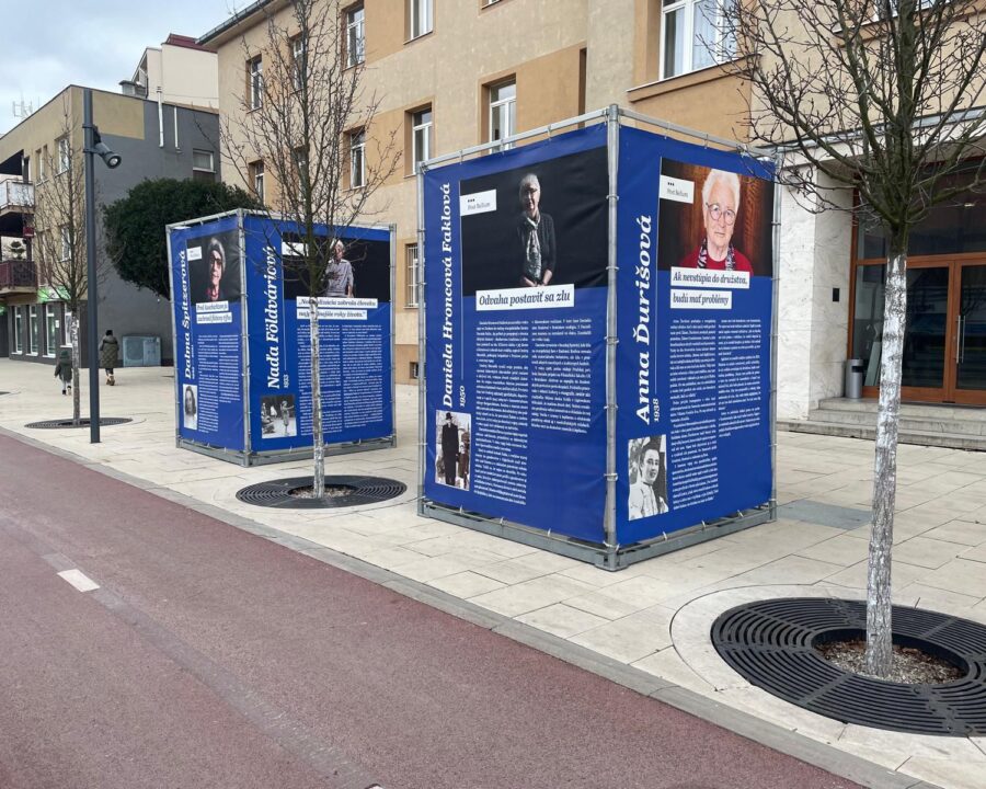Výstavu Sloboda nie je happy end nájdete do konca mesiaca v Malackách, na Námestí u Severínka